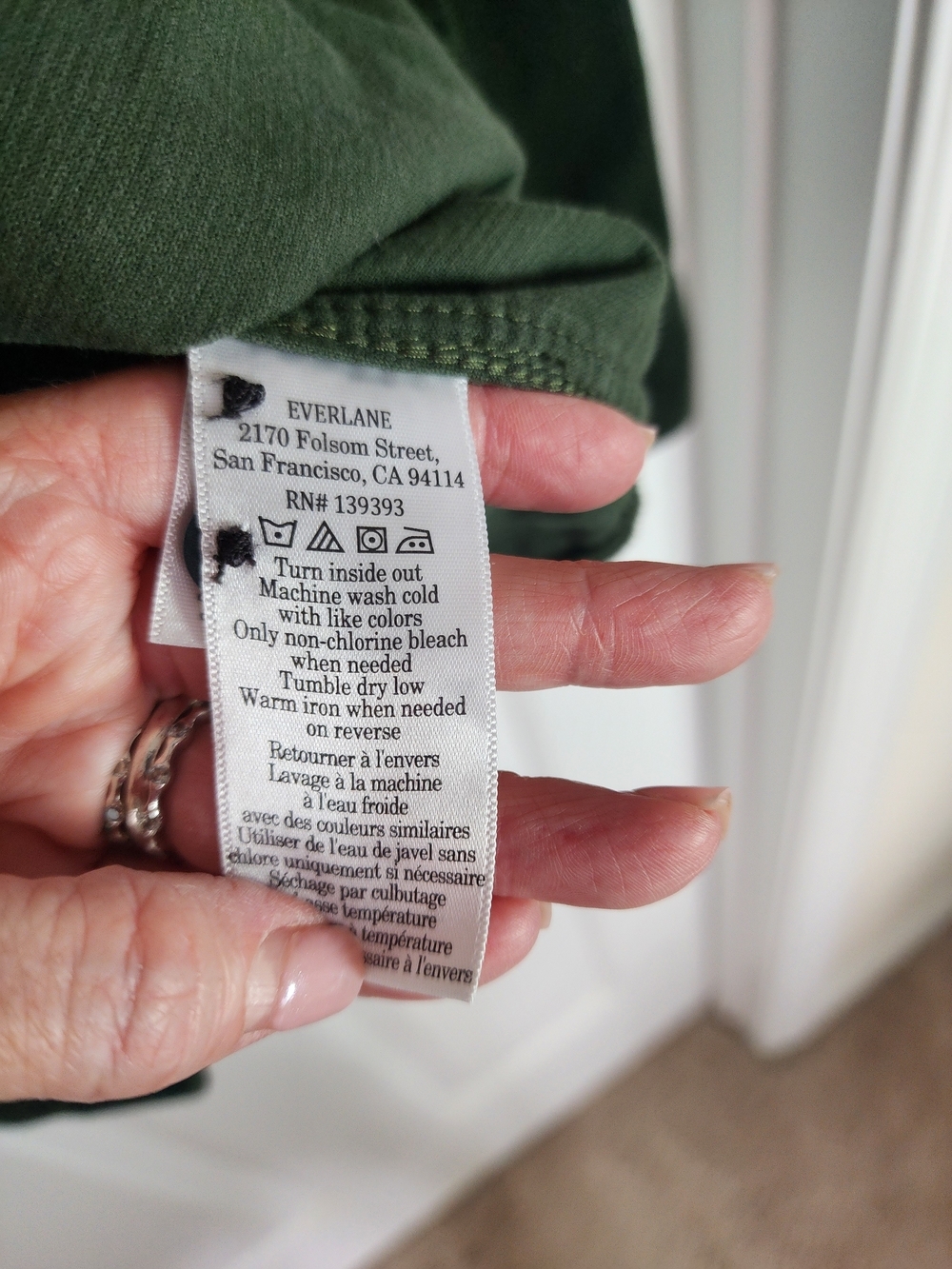 Everlane Men’s Forest Green Corduroy Button-Down Shirt - Picture 5 of 8